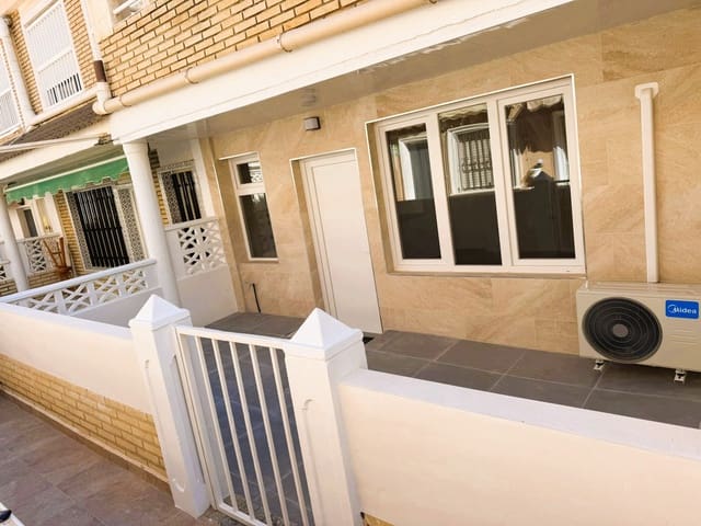 3 makuuhuone Huoneisto myytävänä paikassa Los Europeos, Torrevieja - 260 000 € (Ref: 9635038)