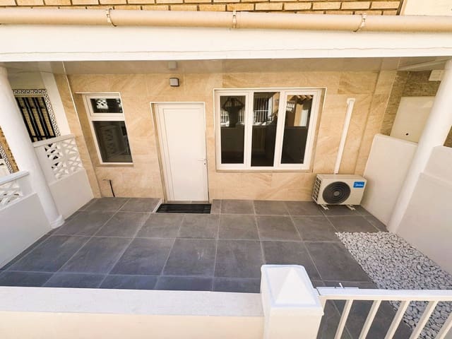 3 makuuhuone Huoneisto myytävänä paikassa Los Europeos, Torrevieja - 260 000 € (Ref: 9635038)