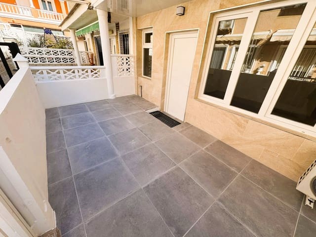 3 makuuhuone Huoneisto myytävänä paikassa Los Europeos, Torrevieja - 260 000 € (Ref: 9635038)