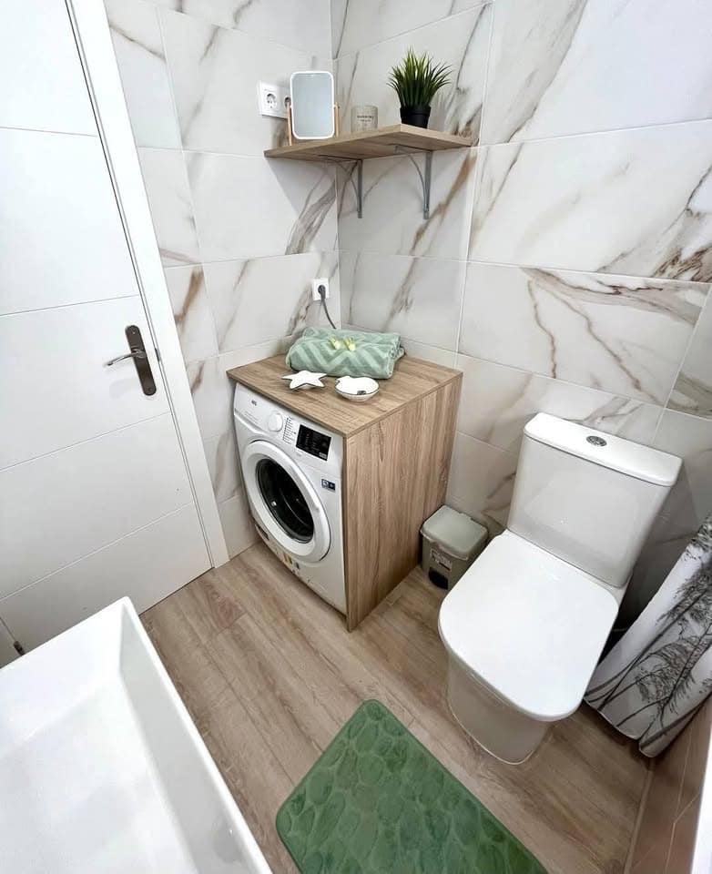 1 sypialnia Apartament na sprzedaż w Torrevieja z basenem - 139 000 € (Ref: 9720453)