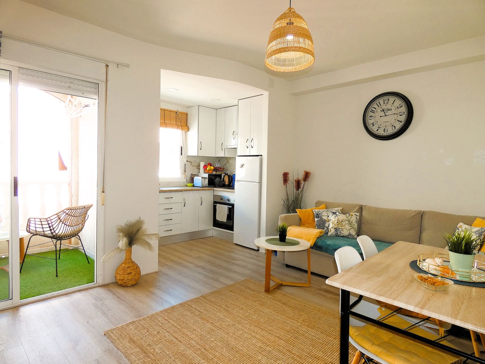 1 sypialnia Apartament na sprzedaż w Torrevieja z basenem - 139 000 € (Ref: 9720453)