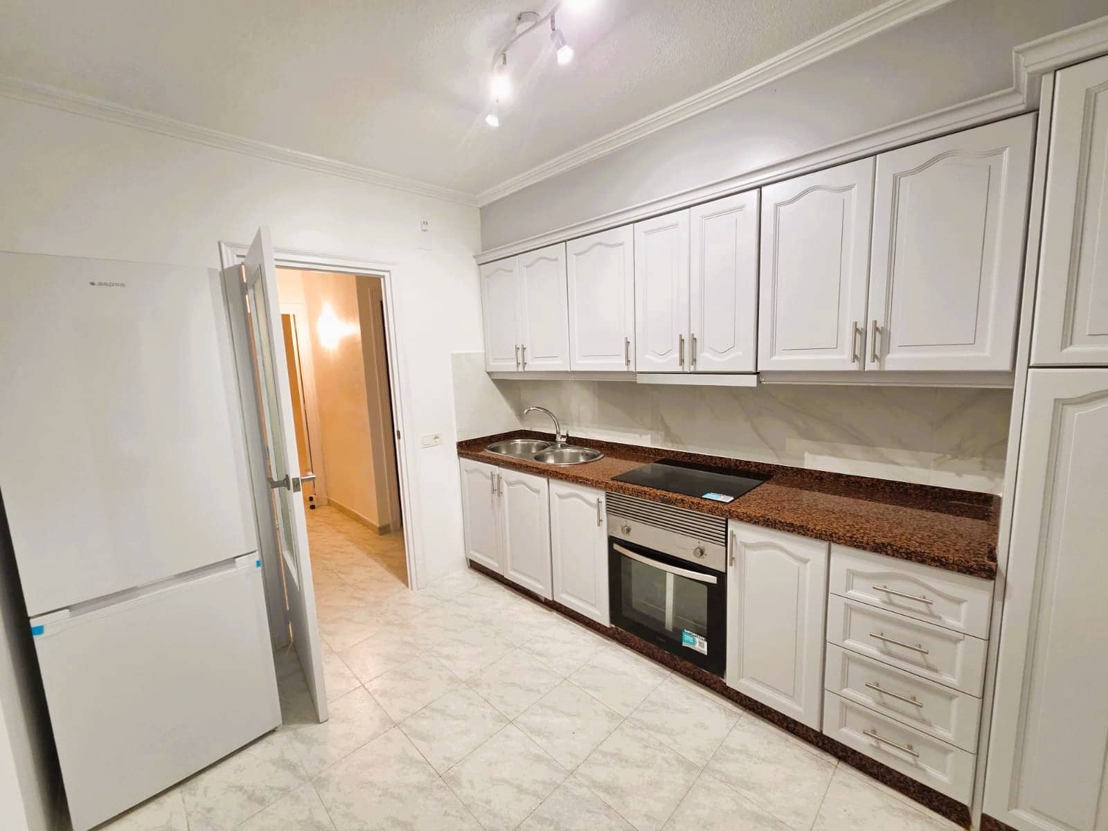 Apartamento de 3 habitaciones en Torrevieja en venta - 189.000 € (Ref: 9723506)