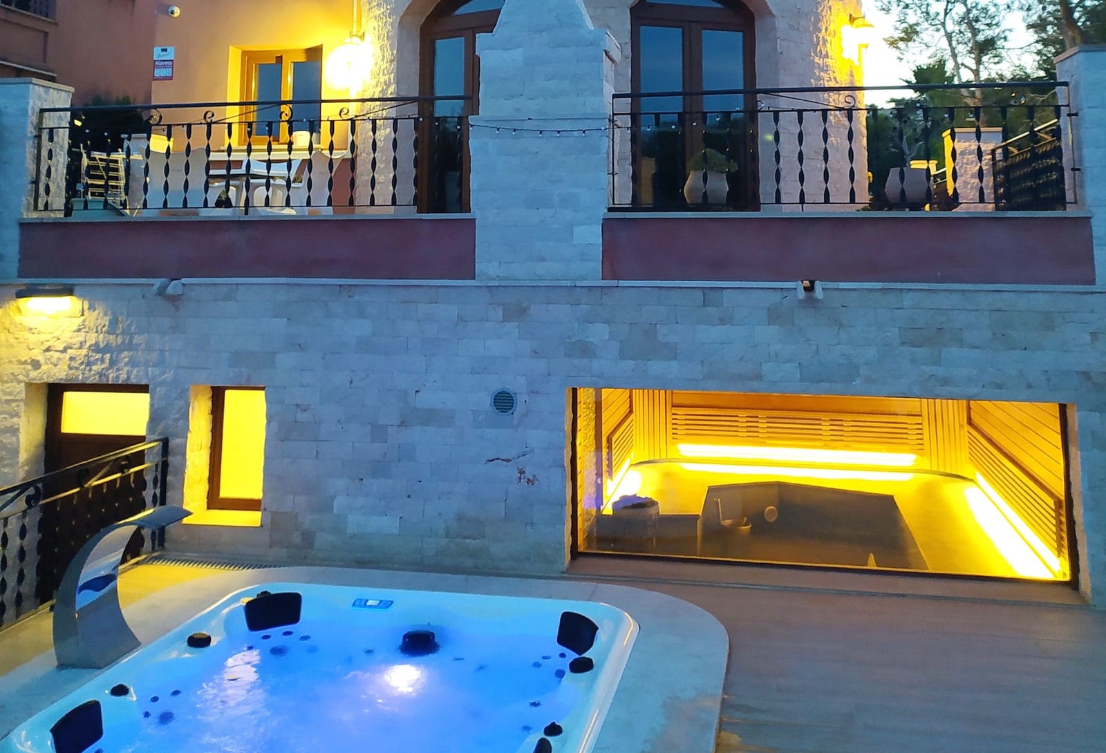 Chalet de 4 habitaciones en San Miguel de Salinas en venta con piscina garaje - 449.000 € (Ref: 9775905)