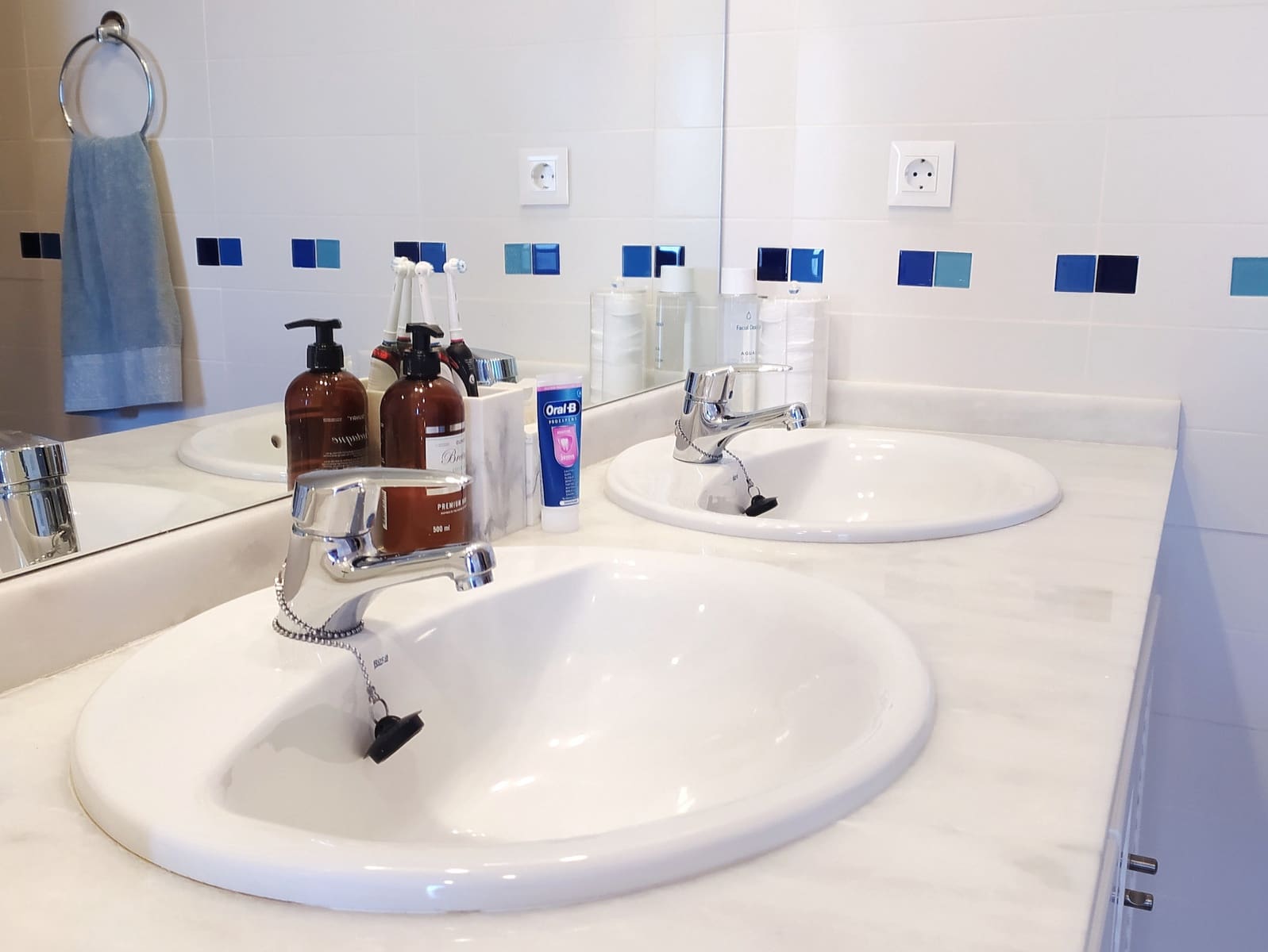 Chalet de 4 habitaciones en San Miguel de Salinas en venta con piscina garaje - 449.000 € (Ref: 9775905)