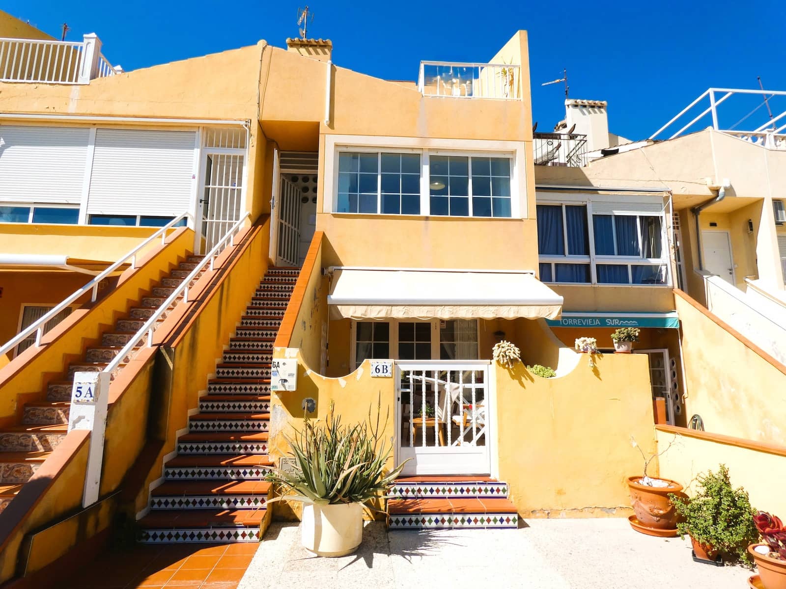 3 bedroom Terraced Villa for sale in La Veleta - € 245,000 (Ref: 9775906)