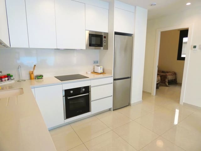 3 slaapkamer Appartement te koop in Centro, Torrevieja met zwembad - € 239.000 (Ref: 9819326)