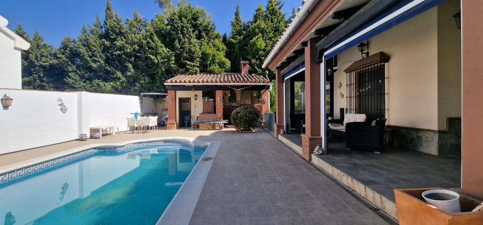 4 soveværelse Villa til salg i Alhaurin el Grande med swimmingpool garage - € 695.000 (Ref: 9312297)