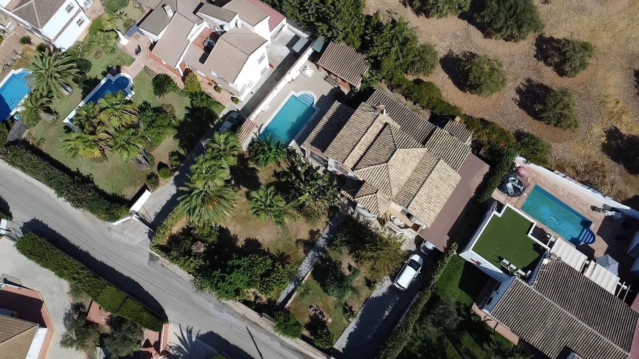 4 soveværelse Villa til salg i Alhaurin el Grande med swimmingpool garage - € 695.000 (Ref: 9312297)