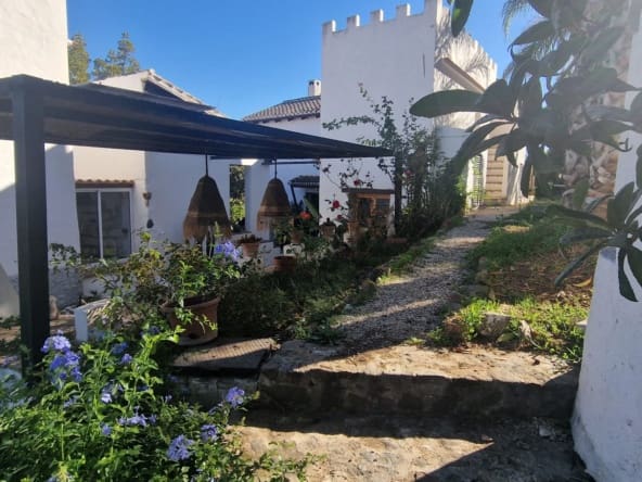 6 Zimmer Finca/Landgut zu verkaufen in Coín mit Pool Garage - 749.000 € (Ref: 9489756)