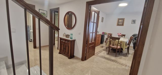 Apartamento de 4 habitaciones en Coín en venta con garaje - 299.900 € (Ref: 9552606)