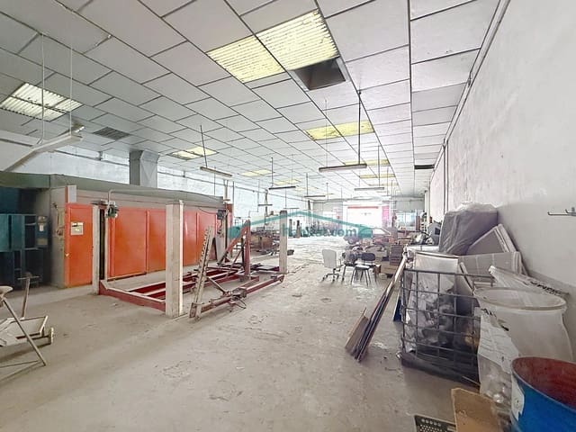 Gewerbe zu verkaufen in Moncada - 495.000 € (Ref: 10078698)