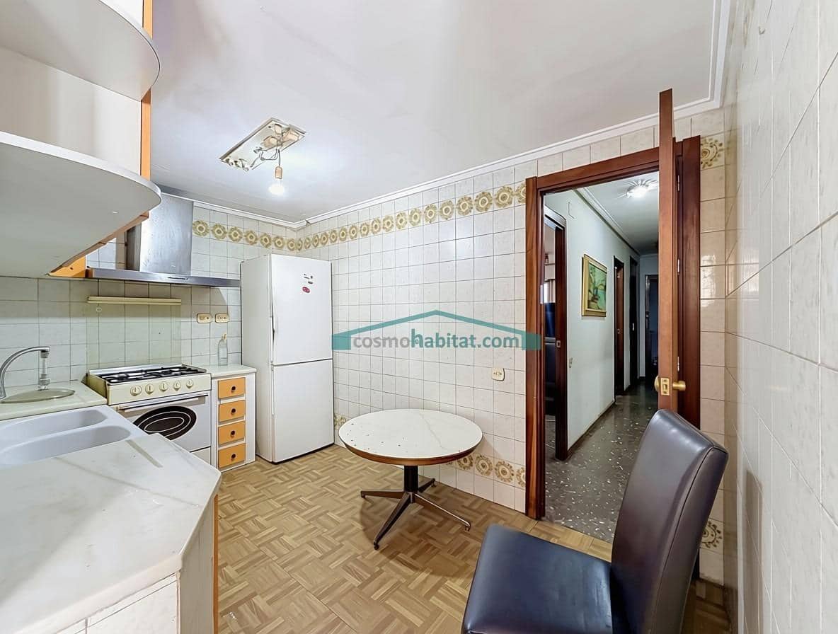 3 makuuhuone Asunto myytävänä paikassa Valencia kaupunki mukana 
autotalli - 285 000 € (Ref: 10078705)