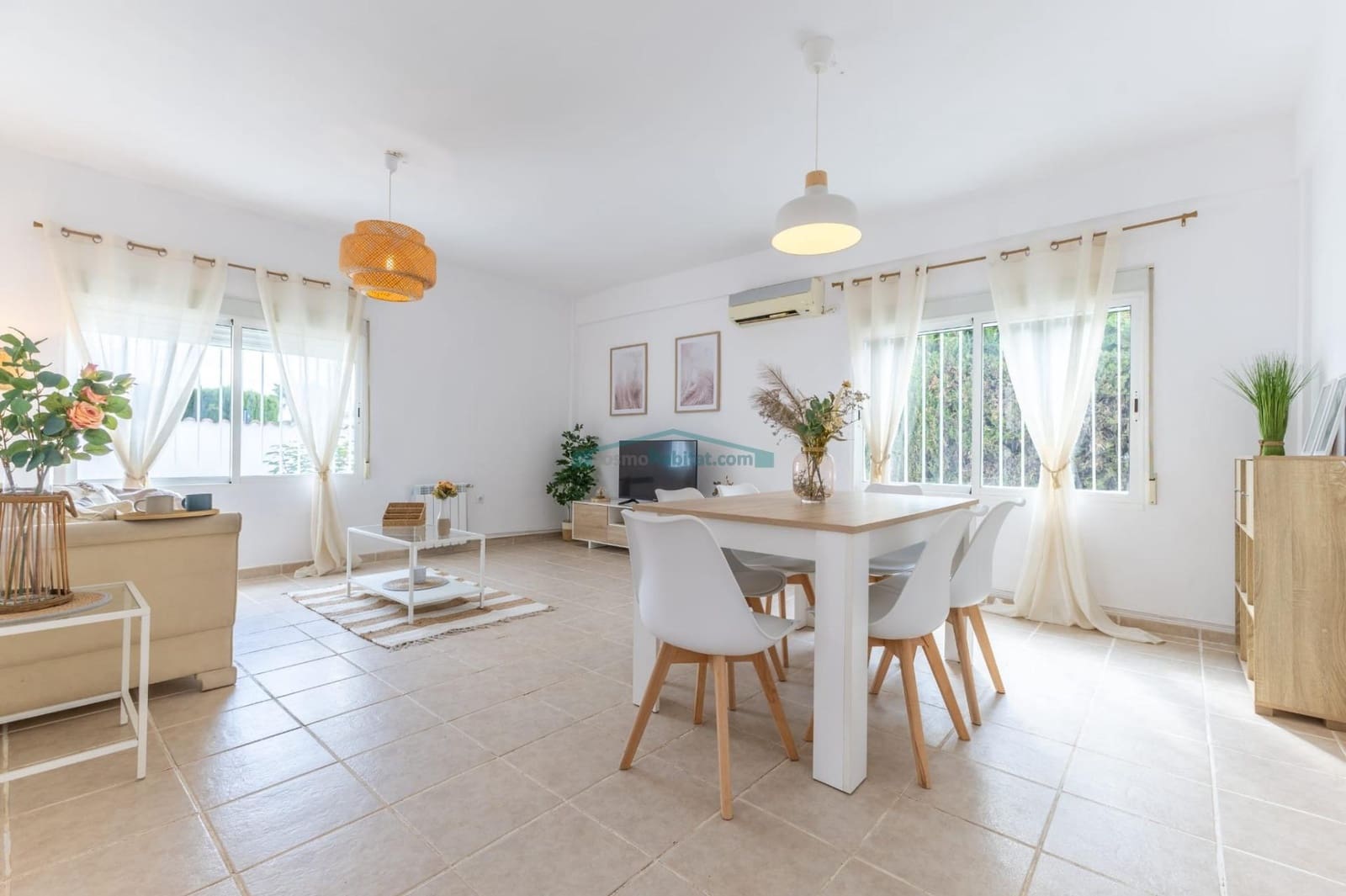 Chalet de 4 habitaciones en L'Eliana en venta con piscina garaje - 590.000 € (Ref: 10078712)