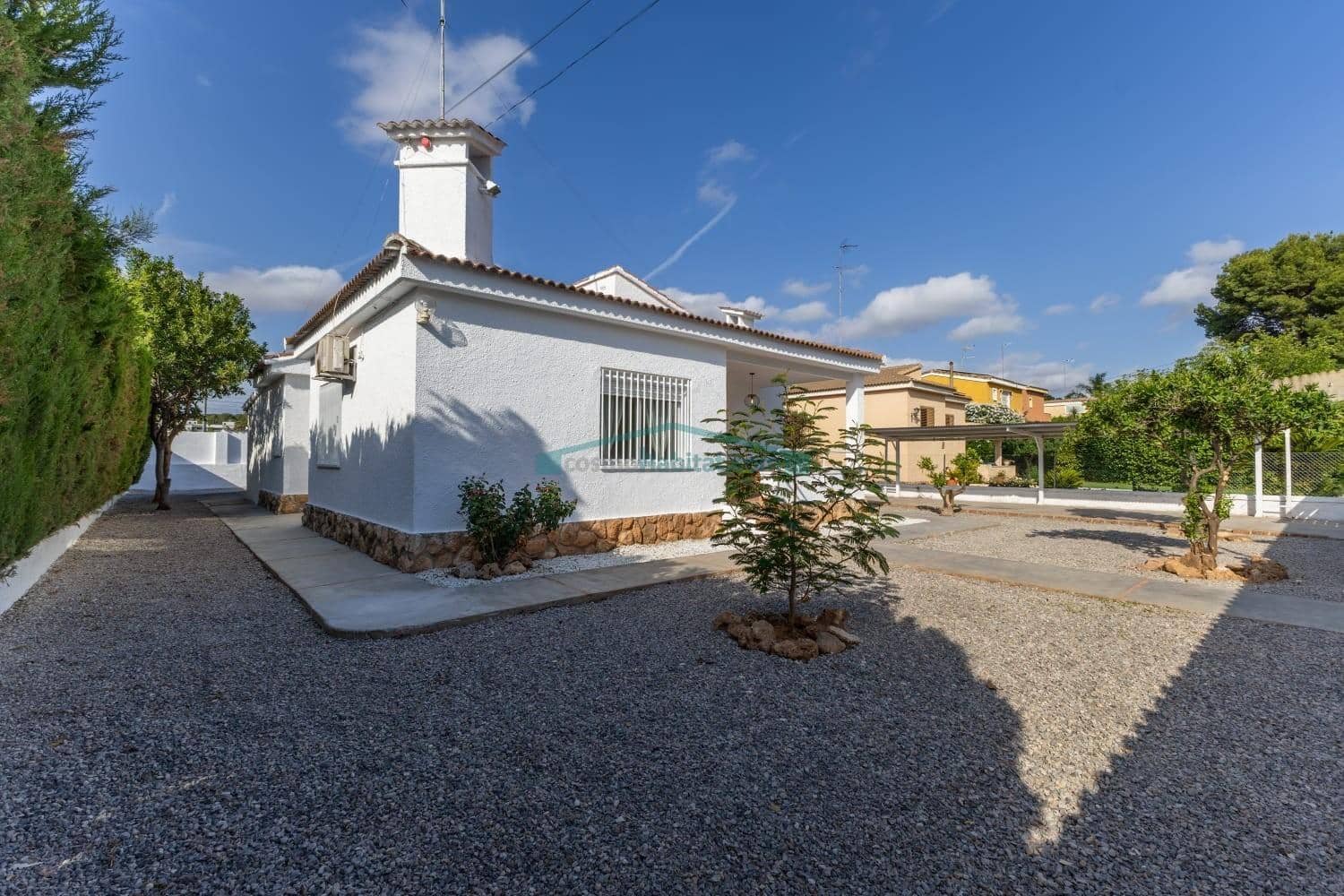 Chalet de 4 habitaciones en L'Eliana en venta con piscina garaje - 590.000 € (Ref: 10078712)