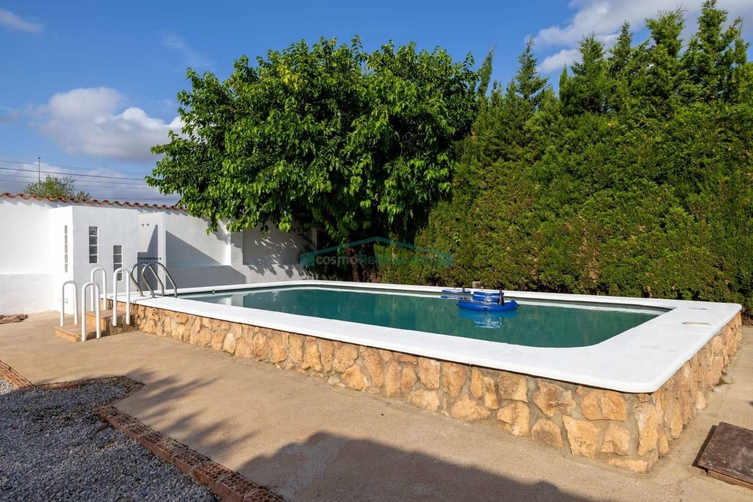 Chalet de 4 habitaciones en L'Eliana en venta con piscina garaje - 590.000 € (Ref: 10078712)