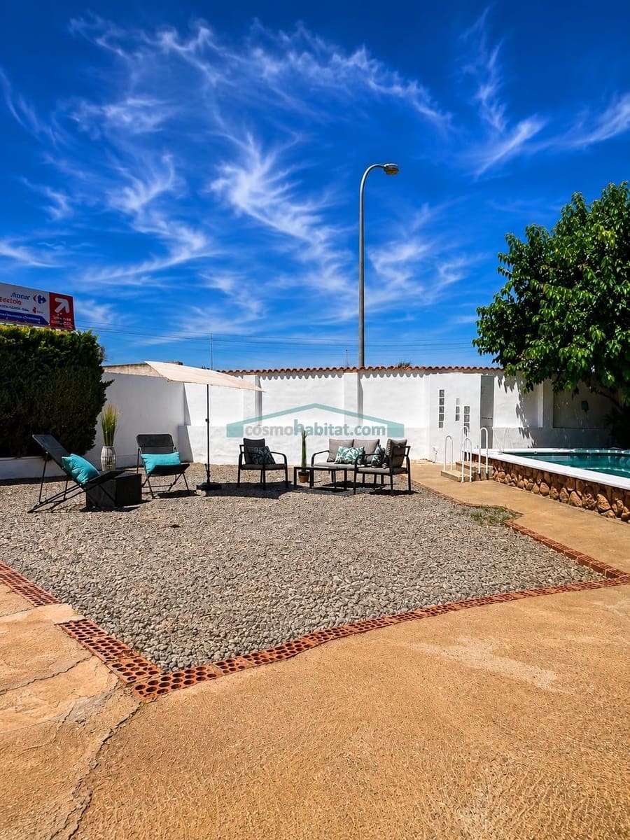 Chalet de 4 habitaciones en L'Eliana en venta con piscina garaje - 590.000 € (Ref: 10078712)