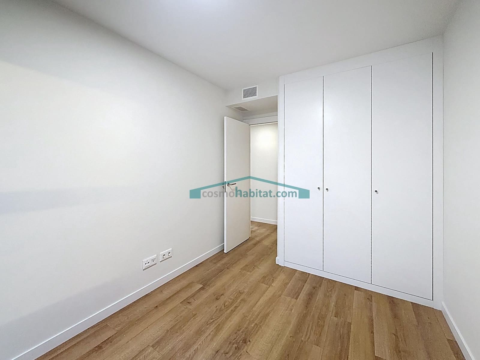 4 Zimmer Reihenhaus zu vermieten in San Antonio de Benageber mit Pool Garage - 2.400 € (Ref: 10078721)