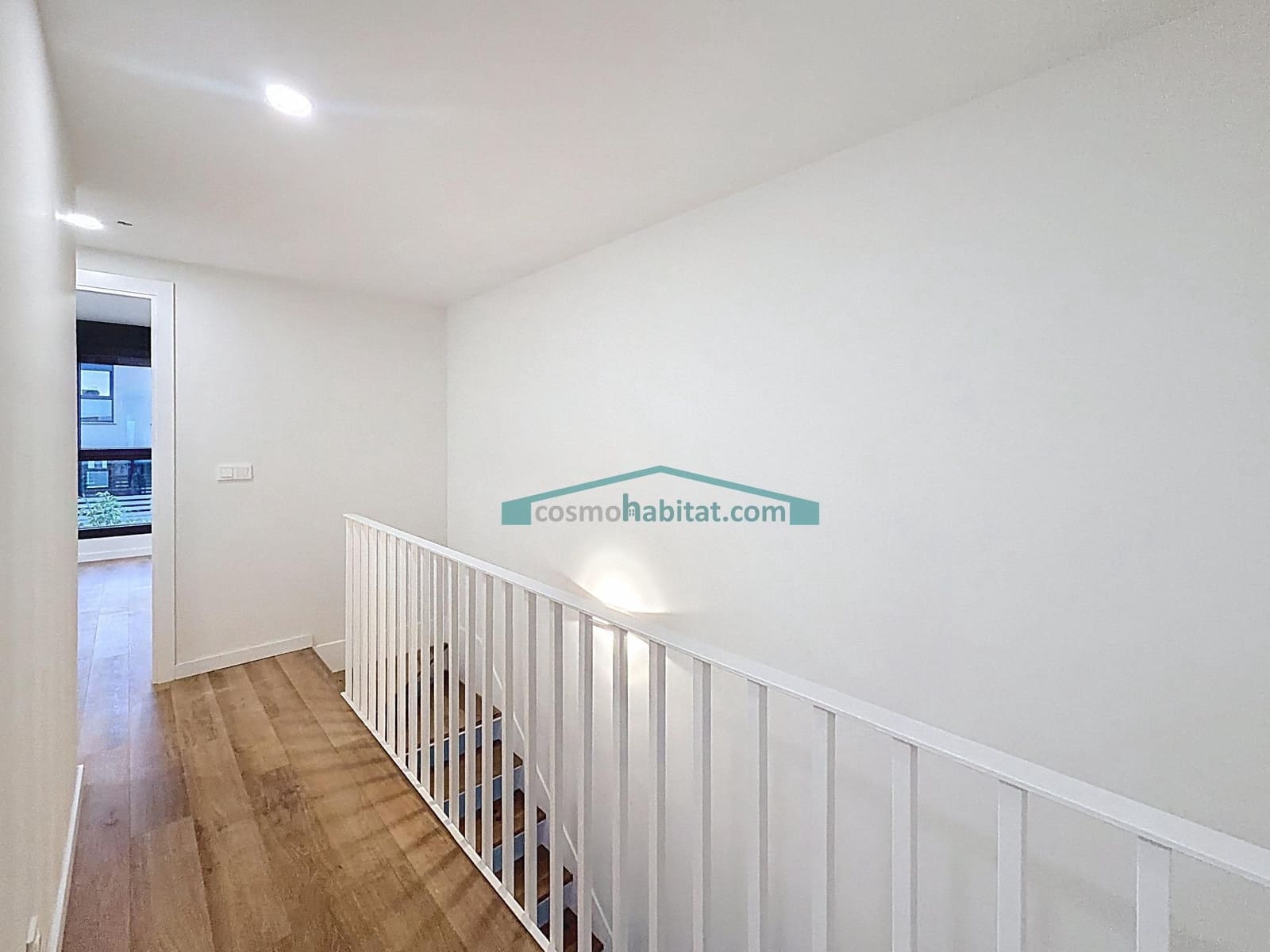 4 Zimmer Reihenhaus zu vermieten in San Antonio de Benageber mit Pool Garage - 2.400 € (Ref: 10078721)