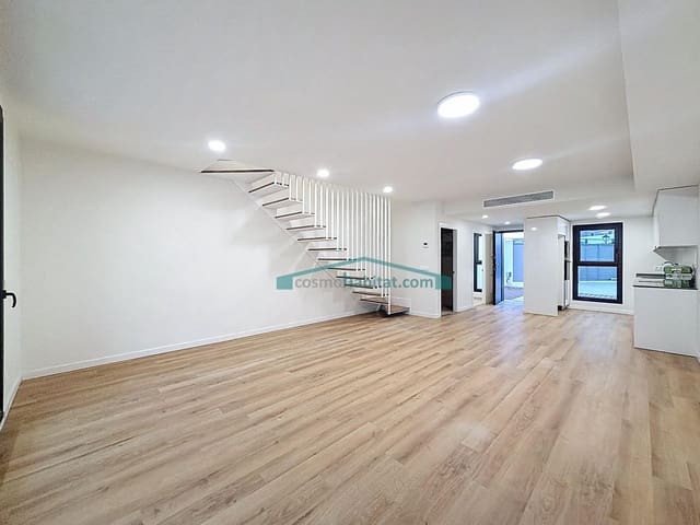 4 Zimmer Reihenhaus zu vermieten in San Antonio de Benagéber mit Pool Garage - 2.400 € (Ref: 10078721)