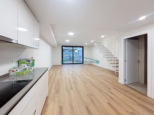 4 Zimmer Reihenhaus zu vermieten in San Antonio de Benagéber mit Pool Garage - 2.400 € (Ref: 10078721)