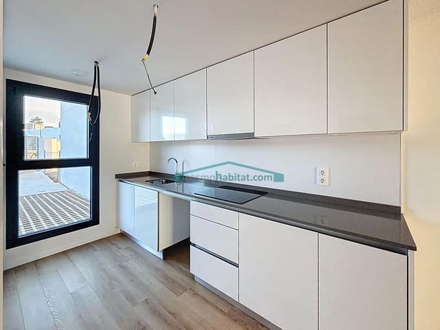 4 Zimmer Reihenhaus zu vermieten in San Antonio de Benagéber mit Pool Garage - 2.400 € (Ref: 10078721)