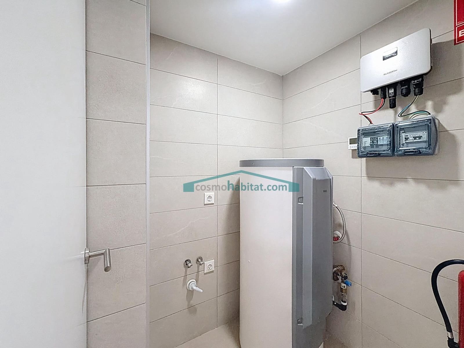 4 Zimmer Reihenhaus zu vermieten in San Antonio de Benageber mit Pool Garage - 2.400 € (Ref: 10078721)