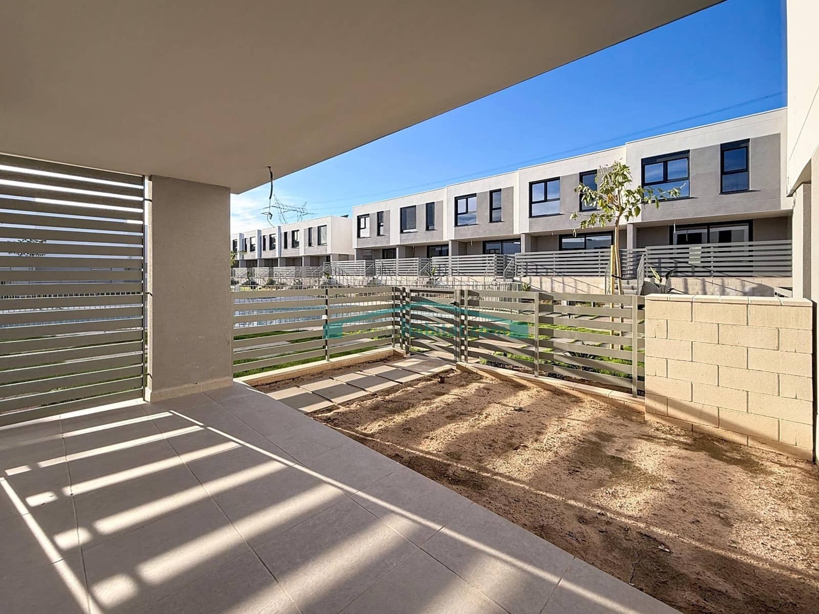 4 Zimmer Reihenhaus zu vermieten in San Antonio de Benageber mit Pool Garage - 2.400 € (Ref: 10078721)