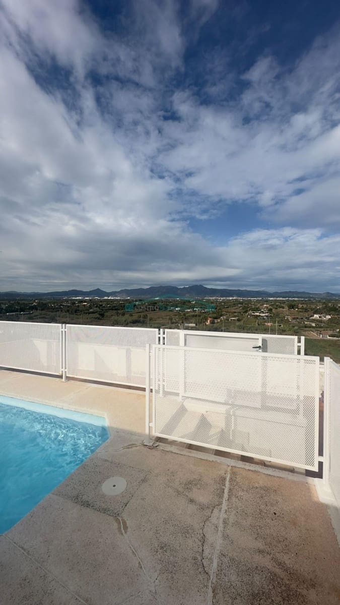2 soveværelse Lejlighed til leje i Nules med swimmingpool - € 690 (Ref: 10078725)