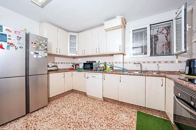6 soveværelse Bungalow til salg i La Nucia - € 899.000 (Ref: 10078734)