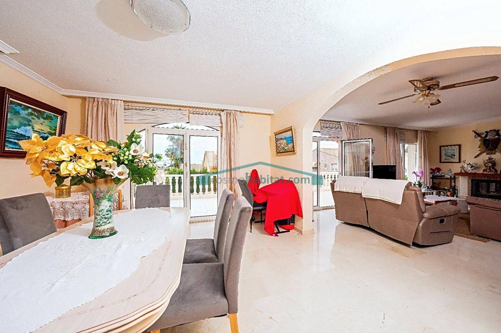 6 soveværelse Bungalow til salg i La Nucia - € 899.000 (Ref: 10078734)