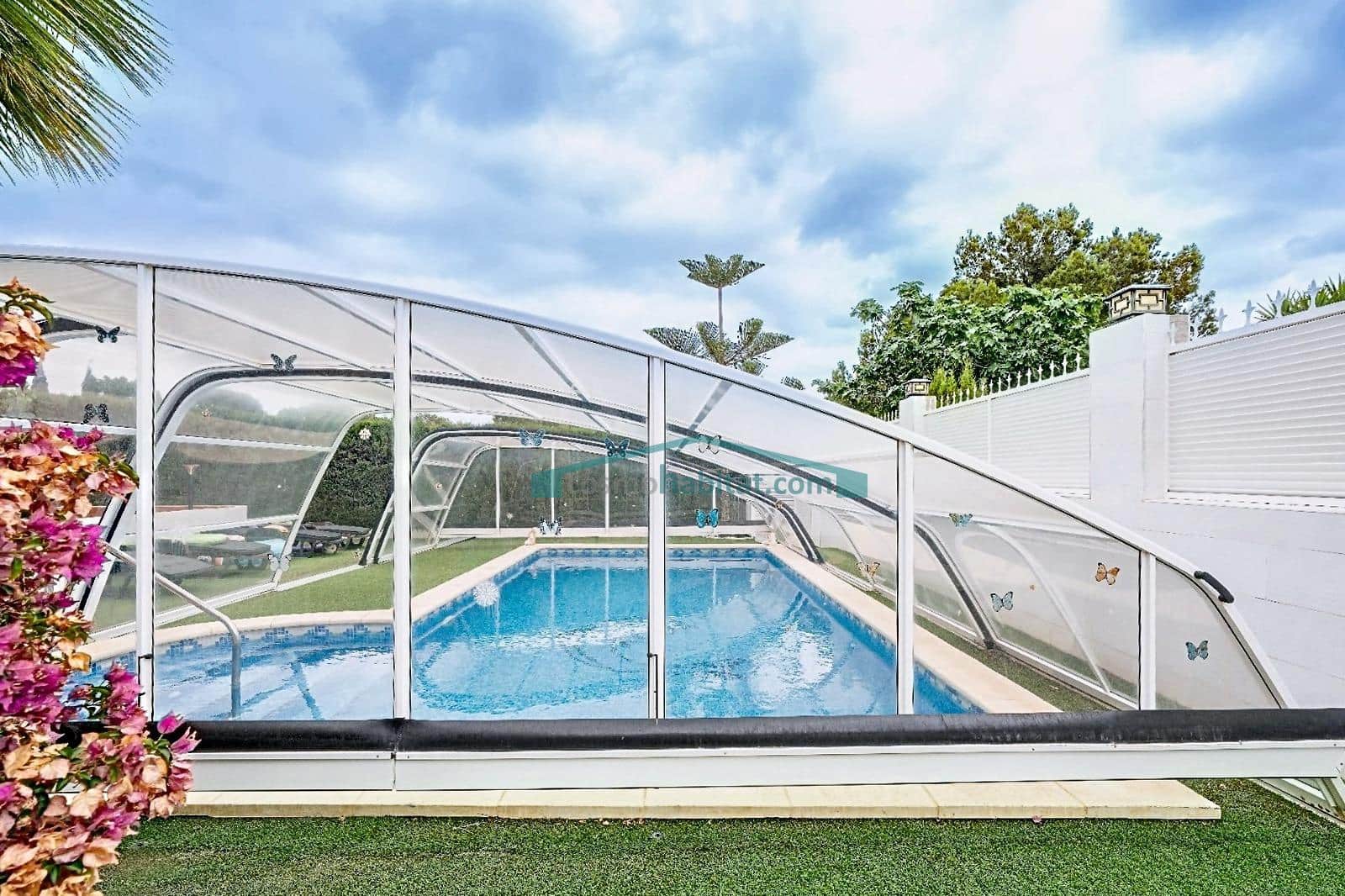 6 bedroom Bungalow for sale in La Nucia with pool - € 799,000 (Ref: 10078734)