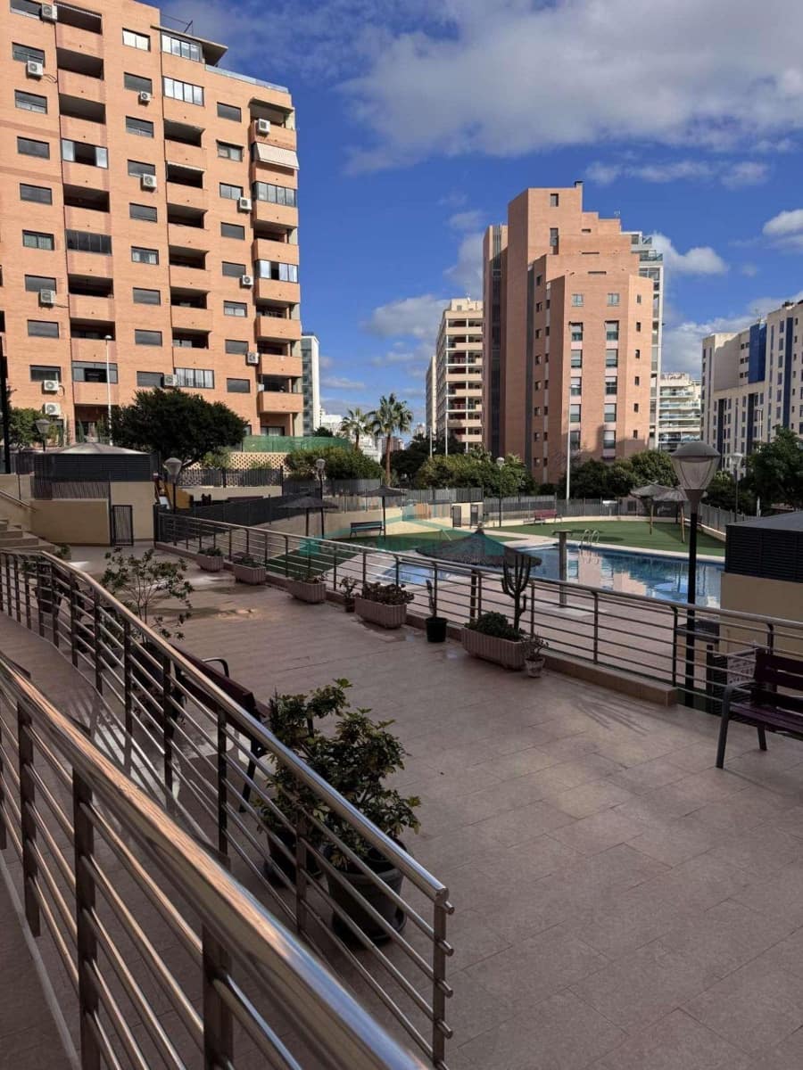 Piso de 2 habitaciones en La Villajoyosa / Vila Joiosa en venta con piscina garaje - 259.000 € (Ref: 10078740)
