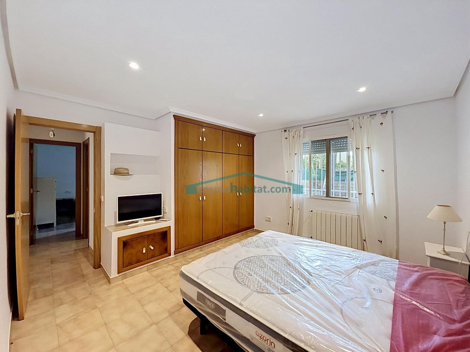 5 quarto Moradia para arrendar em La Canada com garagem - 2 500 € (Ref: 10081311)