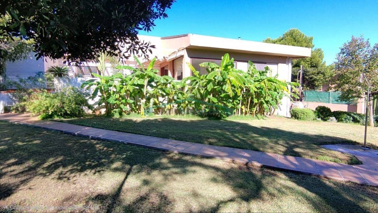 5 bedroom Villa for sale in Torrent with pool garage - € 1,100,000 (Ref: 10081312)