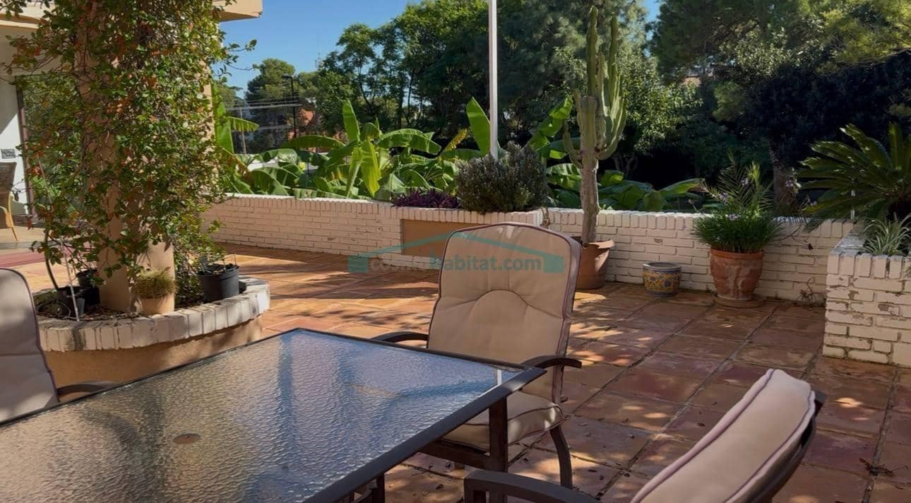5 bedroom Villa for sale in Torrent with pool garage - € 1,100,000 (Ref: 10081312)