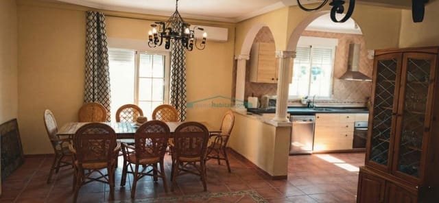 4 sovrum Villa till salu i Elche / Elx med pool - 850 000 € (Ref: 10081316)
