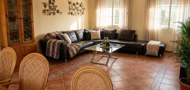 4 sovrum Villa till salu i Elche / Elx med pool - 850 000 € (Ref: 10081316)