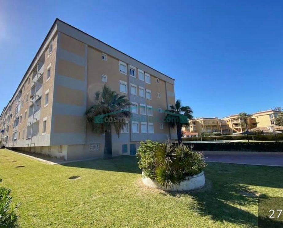3 slaapkamer Appartement te koop in Punta Prima met zwembad garage - € 299.700 (Ref: 10081317)