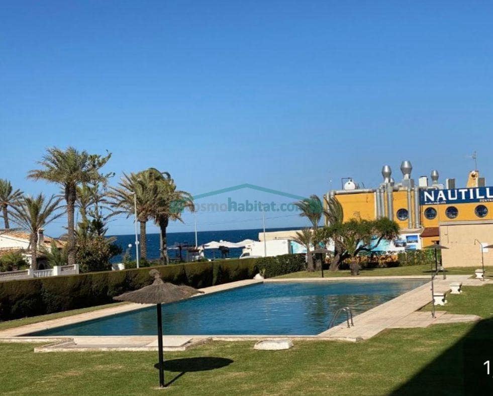 3 slaapkamer Appartement te koop in Punta Prima met zwembad garage - € 299.700 (Ref: 10081317)