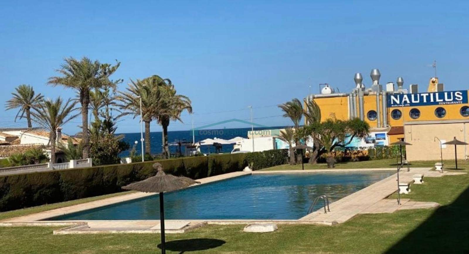 3 bedroom Apartment for sale in Punta Prima with pool garage - € 299,700 (Ref: 10081317)