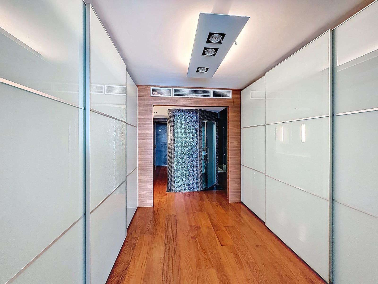 4 camera da letto Appartamento in vendita in Benidorm con piscina garage - 2.500.000 € (Rif: 10081323)