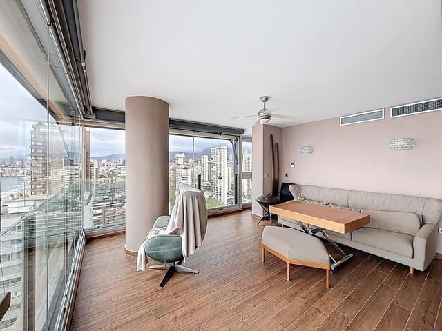 4 quarto Apartamento para venda em Rincón de Loix, Benidorm com piscina garagem - 2 500 000 € (Ref: 10081323)