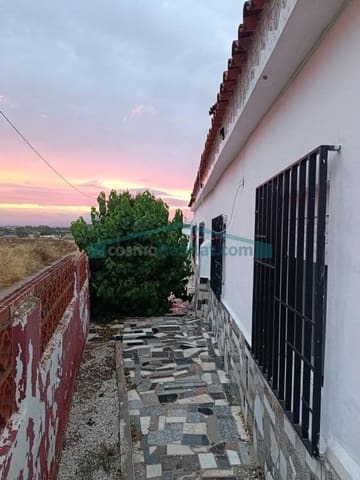 4 Zimmer Finca/Landgut zu verkaufen in Vilamarxant / Villamarchante mit Pool - 257.500 € (Ref: 10081327)