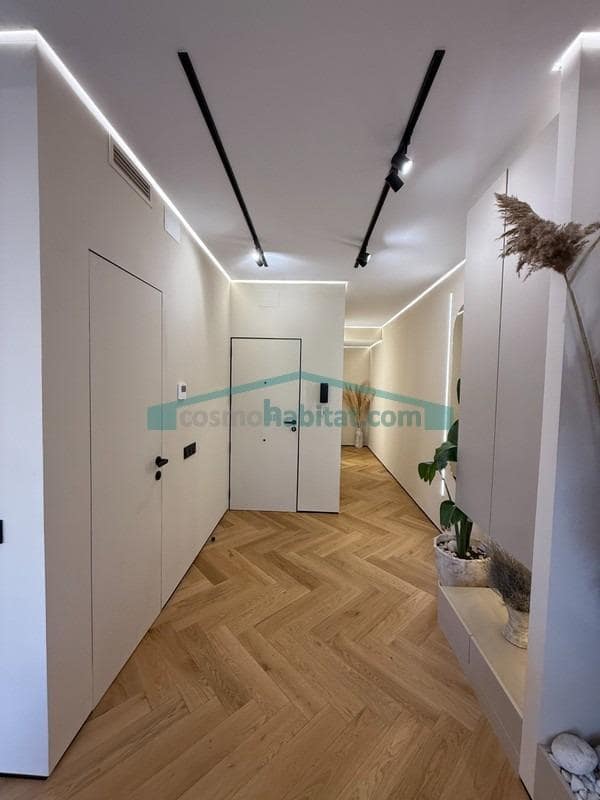 3 bedroom Flat for sale in Alicante / Alacant city - € 620,000 (Ref: 10081329)