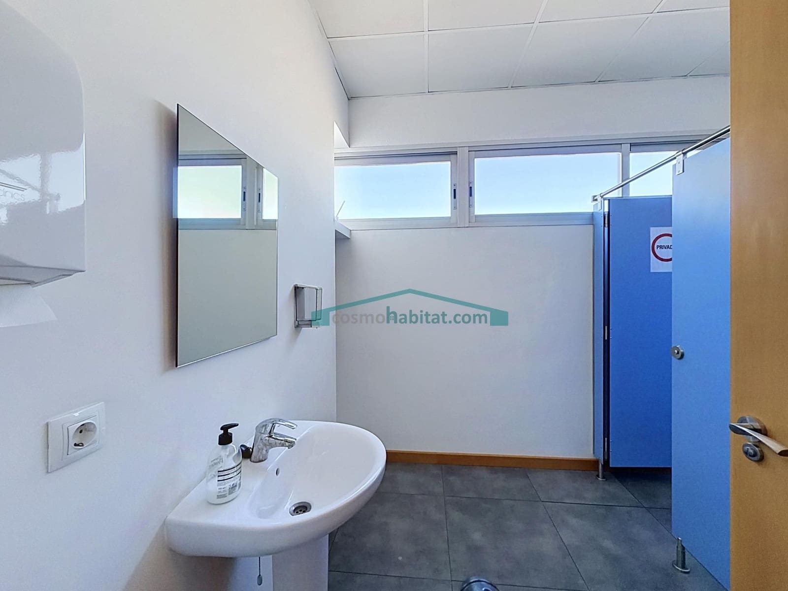 Bedrijf te huur in Paterna - € 4.000 (Ref: 10098494)
