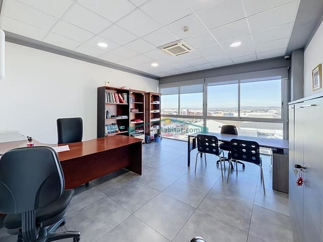 Bedrijf te huur in Paterna - € 4.000 (Ref: 10098494)