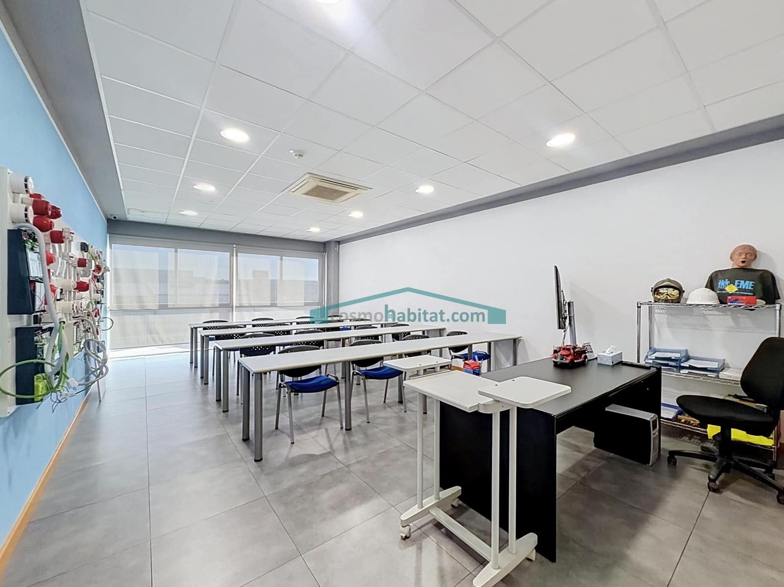 Bedrijf te huur in Paterna - € 4.000 (Ref: 10098494)