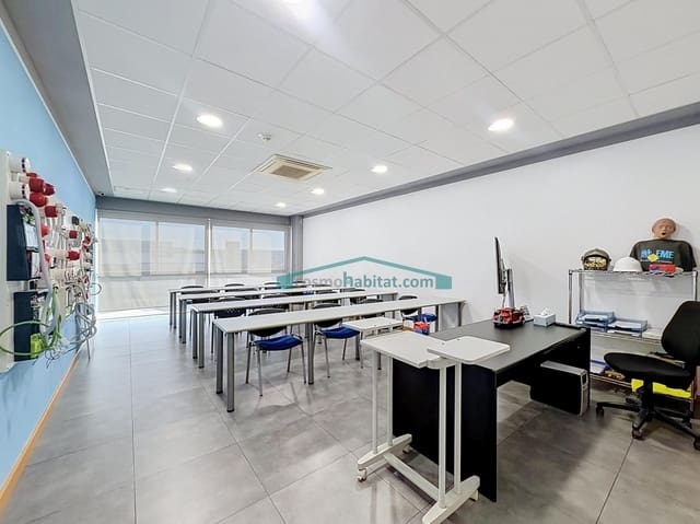 Bedrift til leie i Paterna - € 4 000 (Ref: 10098494)