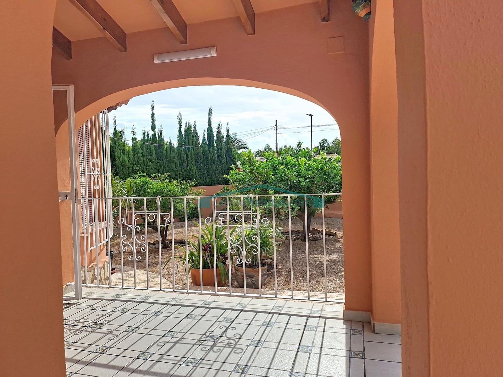 2 bedroom Villa for sale in Alfaz del Pi / L'Alfas del Pi with pool garage - € 450,000 (Ref: 10132074)