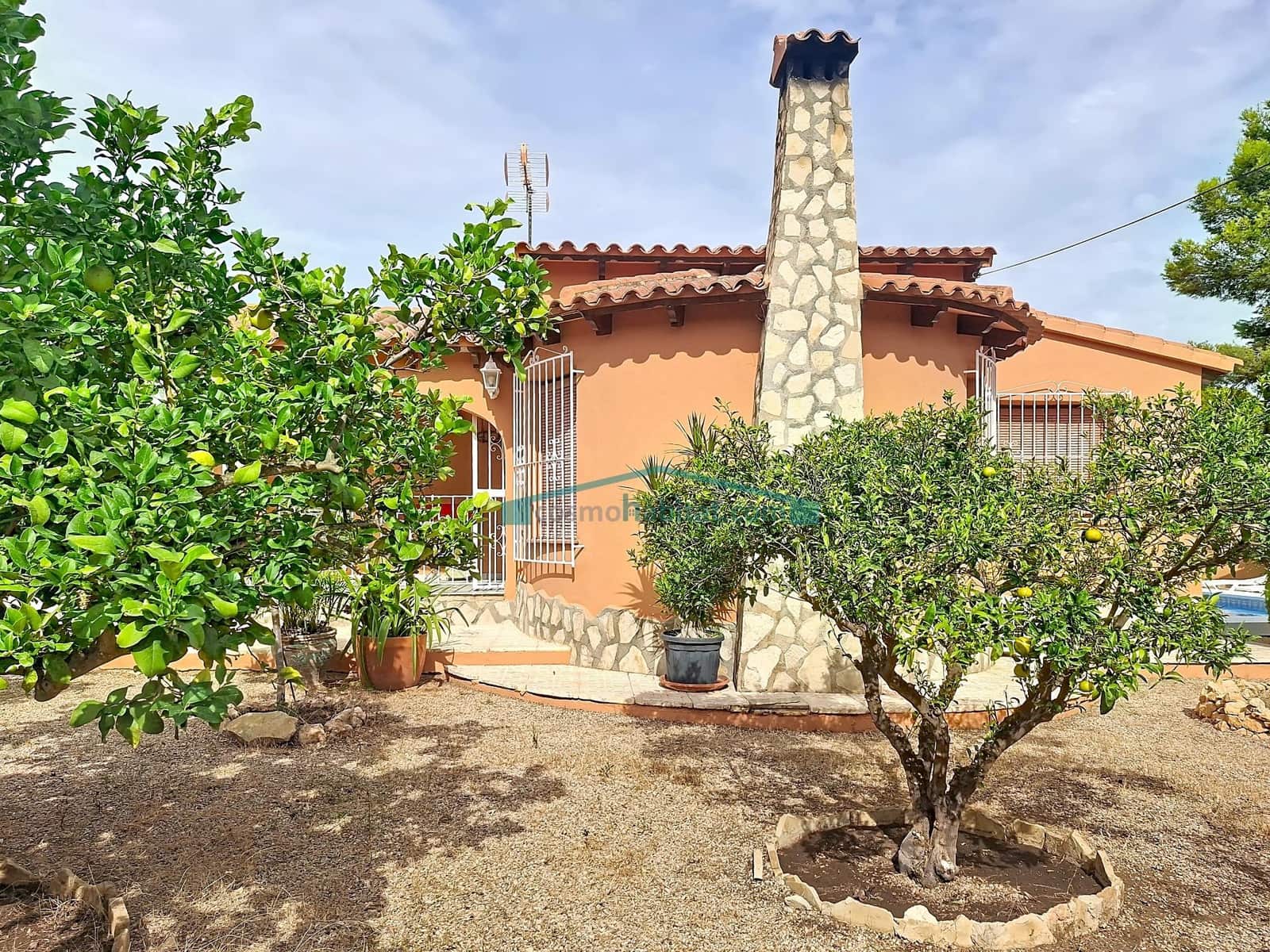 2 bedroom Villa for sale in Alfaz del Pi / L'Alfas del Pi with pool garage - € 450,000 (Ref: 10132074)